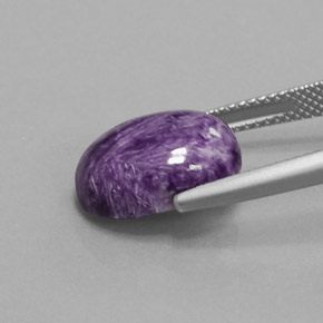 Charoíta violeta natural 5,50ct, corte oval, opaco