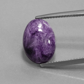 Charoíta violeta natural 5,36ct, corte oval, opaco