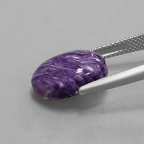 Charoíta violeta natural 5,59ct, corte oval, opaco