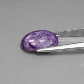 Charoíta violeta natural 5,52ct, corte oval, opaco
