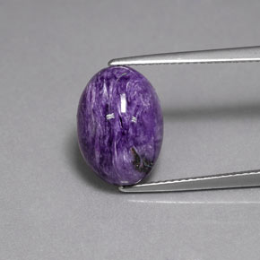 Charoíta violeta natural 5,27ct, corte oval, opaco