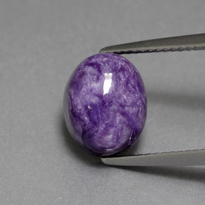 Charoíta violeta natural 4,43ct, corte oval, opaco