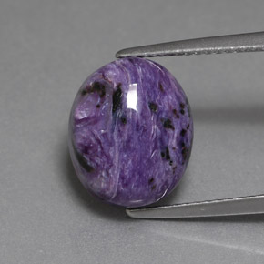 Charoíta violeta natural 5,47ct, corte oval, opaco