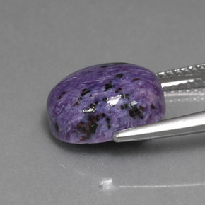 Charoíta violeta natural 5,47ct, corte oval, opaco