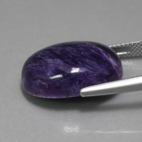 Charoíta violeta natural 16,07ct, corte oval, opaco