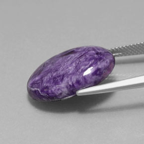 Charoíta violeta natural 13,16ct, corte oval, opaco