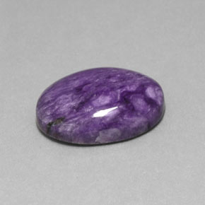Charoíta violeta natural 13,64ct, corte oval, opaco
