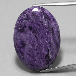 Charoíta violeta natural 27,16ct, corte oval, opaco