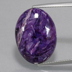 Charoíta violeta natural 13,56ct, corte oval, opaco
