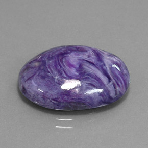 Charoíta violeta natural 15,59ct, corte oval, opaco