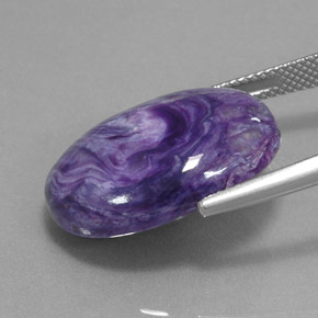 Charoíta violeta natural 15,59ct, corte oval, opaco