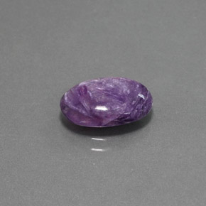 Charoíta violeta natural 2,89ct, corte oval, opaco