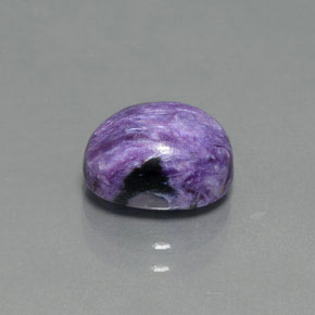 Charoíta violeta natural 2,72ct, corte oval, opaco
