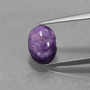 Charoíta violeta natural 1,54ct, corte oval, opaco