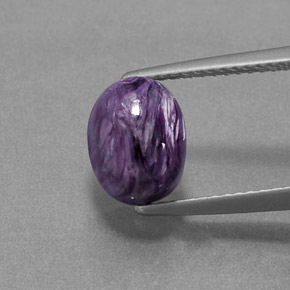 Charoíta violeta natural 2,82ct, corte oval, opaco
