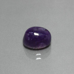 Charoíta violeta natural 2,56ct, corte oval, opaco