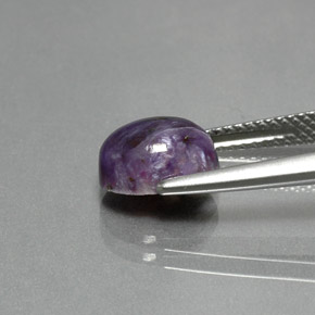 Charoíta violeta natural 2,11ct, corte oval, opaco