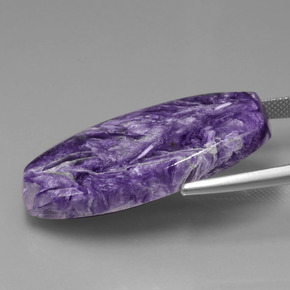 Charoíta violeta natural 31,84ct, forma extravagante, opaco