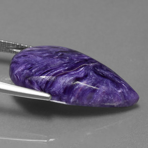 Charoíta violeta natural 15,63ct, formato de pêra, opaco