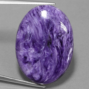 Charoíta violeta natural 30,97ct, corte oval, opaco
