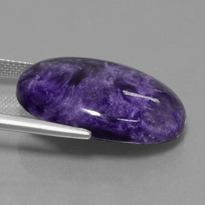 Charoíta violeta natural 21,85ct, corte oval, opaco