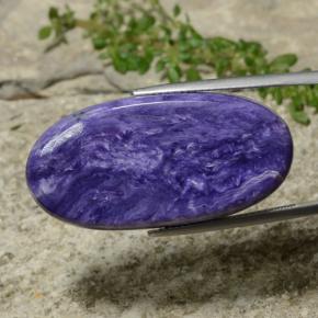 Charoíta violeta natural 35,71ct, corte oval, opaco