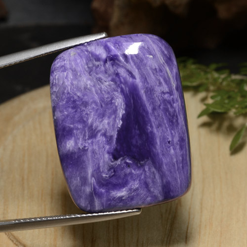Charoíta violeta natural 29,36ct, almofada cortada, opaco
