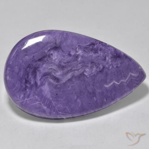 Charoíta violeta médio natural 50,59ct, formato de pêra, opaco