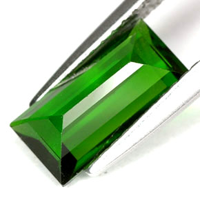 Diopsídio de cromo verde natural 1,65ct, baguete, VVS-VS