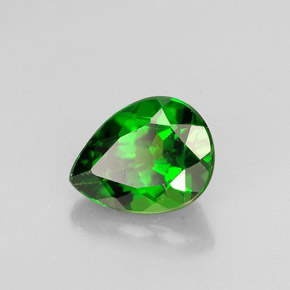 Diopsídio de cromo verde natural 0,70ct, formato de pêra, VS