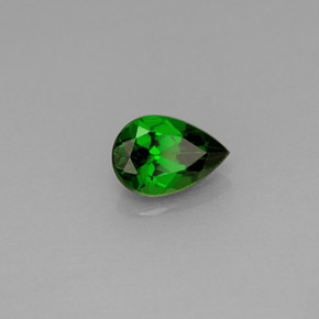 Diopsídio de cromo verde natural 0,64ct, formato de pêra, VS