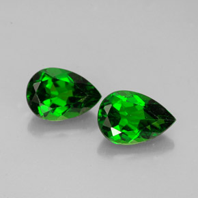 Pedras preciosas de diopsídio de cromo verde natural de  ct, formato de pêra, VS