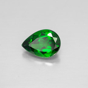 Diopsídio de cromo verde natural 0,62ct, formato de pêra, VS