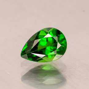 Diopsídio de cromo verde natural 0,69ct, formato de pêra, VVS-VS