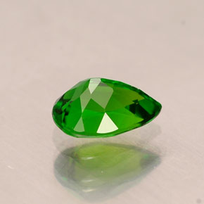 Diopsídio de cromo verde natural 0,69ct, formato de pêra, VVS-VS