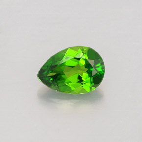 Diopsídio de Cromo Verde Natural 0.70ct, Formato de pêra, VVS-VS