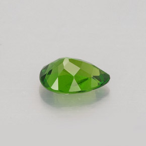 Diopsídio de Cromo Verde Natural 0.70ct, Formato de pêra, VVS-VS