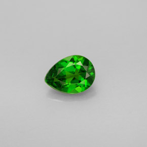 Diopsídio de cromo verde natural 0,69ct, formato de pêra, VS