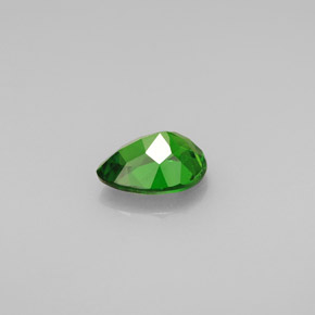 Diopsídio de cromo verde natural 0,69ct, formato de pêra, VS