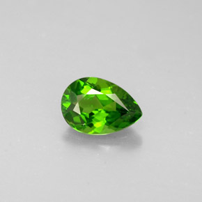 Diopsídio de Cromo Verde Natural 0.57ct, Formato de pêra, VVS-VS
