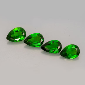 Pedras preciosas de diopsídio de cromo verde natural de  ct, formato de pêra, VVS-VS