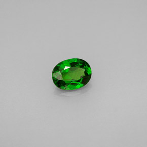 Diopsídio de Cromo Verde Natural 0.64ct, Corte Oval, VVS-VS