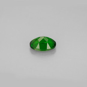 Diopsídio de Cromo Verde Natural 0.90ct, Corte Oval, VS