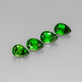 Pedras preciosas de diopsídio de cromo verde natural de  ct, formato de pêra, VS