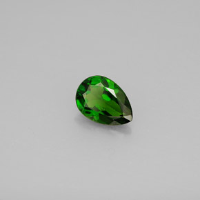 Diopsídio de cromo verde natural 0,69ct, formato de pêra, VS