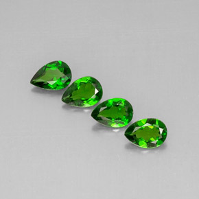 Pedras preciosas de diopsídio de cromo verde natural de  ct, formato de pêra, VVS-VS