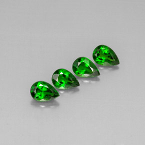Pedras preciosas de diopsídio de cromo verde natural de  ct, formato de pêra, VVS-VS