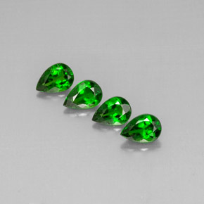 Pedras preciosas de diopsídio de cromo verde natural de  ct, formato de pêra, VVS-VS