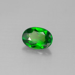 Diopsídio de Cromo Verde Natural 0.75ct, Corte Oval, VS-SI