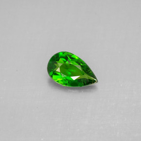 Diopsídio de Cromo Verde Natural 0.67ct, Formato de pêra, VS